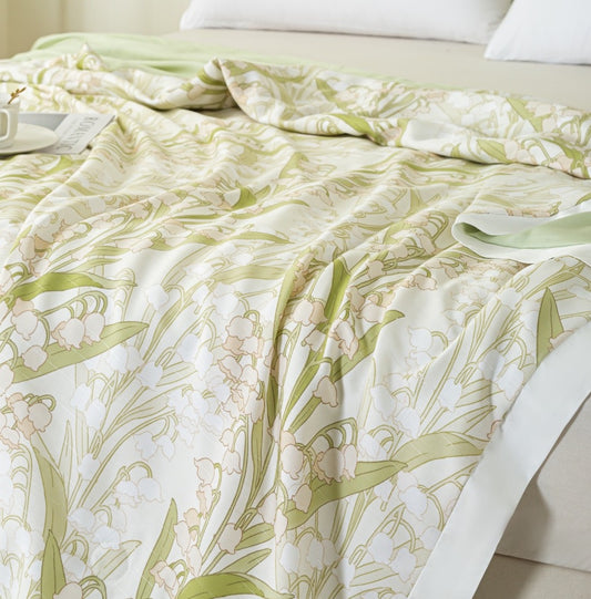 LilyLux Cotton Comforter